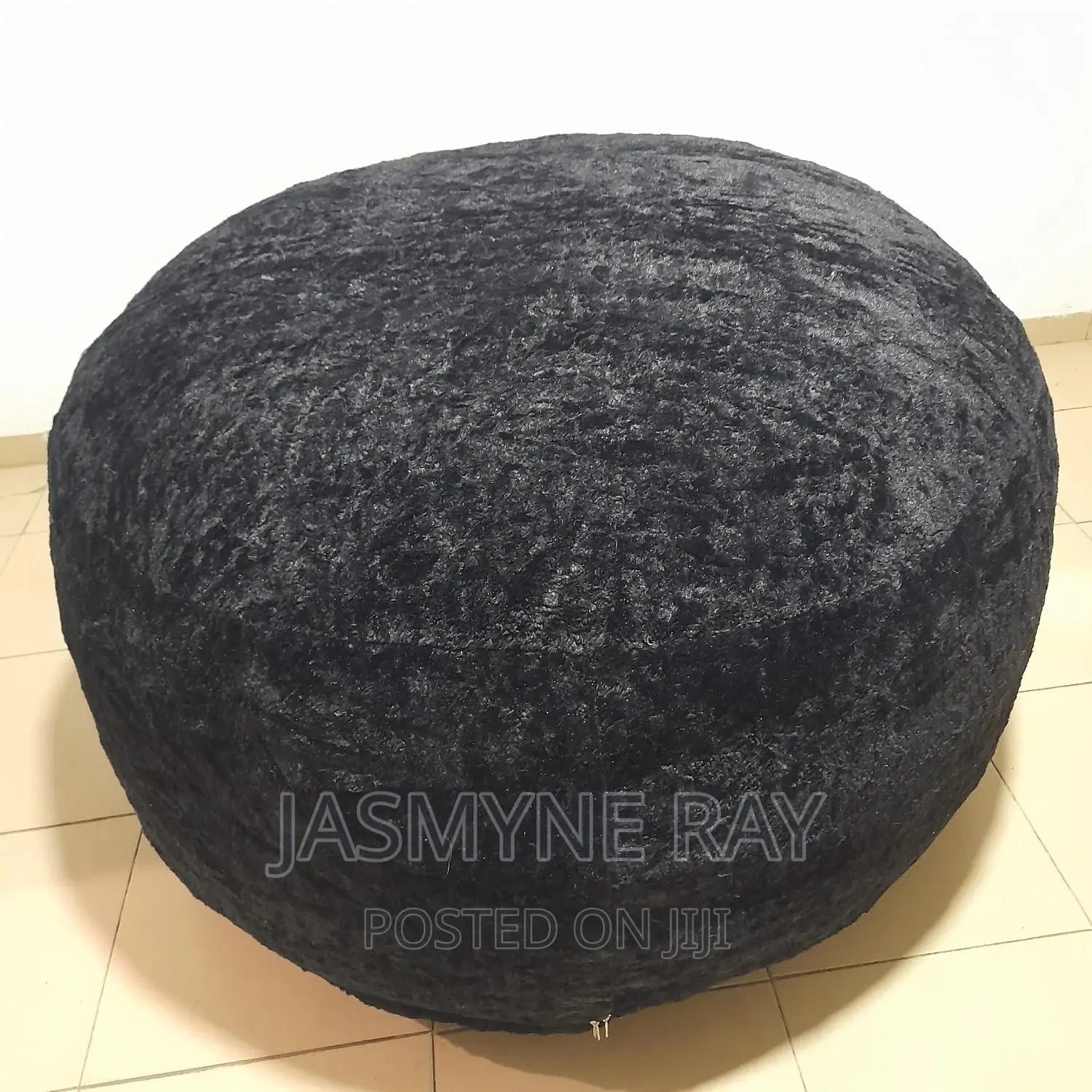 4ft Comfy Black Round Bean Bag
