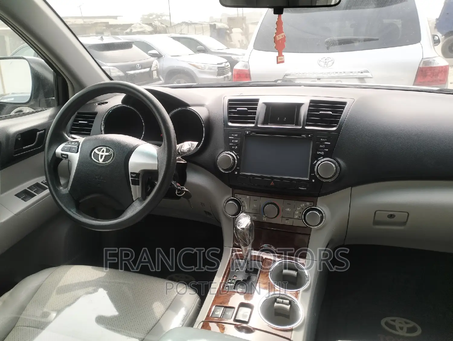 Toyota Highlander Limited 2012 White