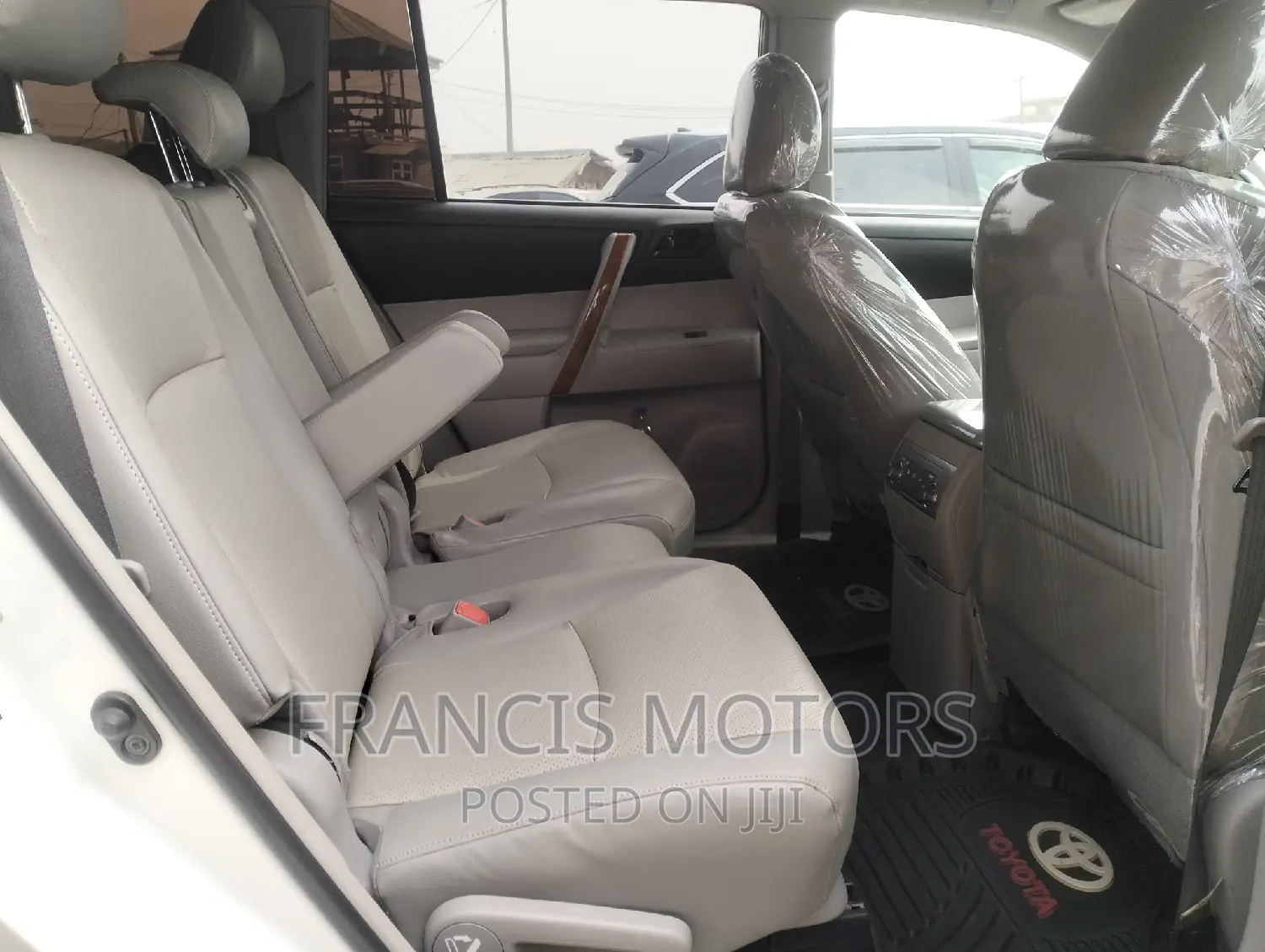 Toyota Highlander Limited 2012 White