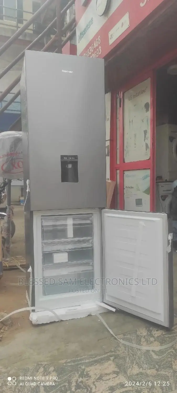 New Hisense 264l Double Door Fridge Bottom Freezer>Dispenser