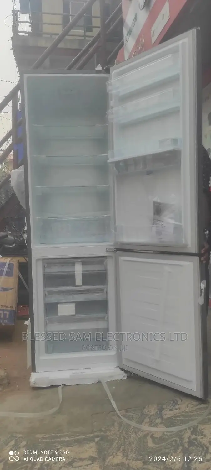 New Hisense 264l Double Door Fridge Bottom Freezer>Dispenser