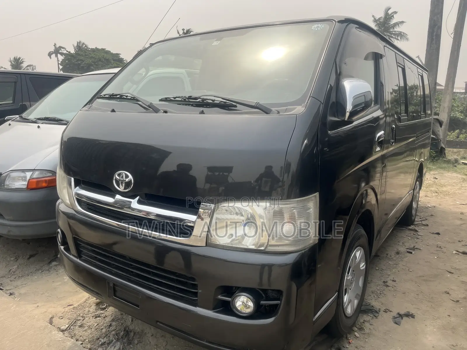 Toyota HiAce 2013 Grey