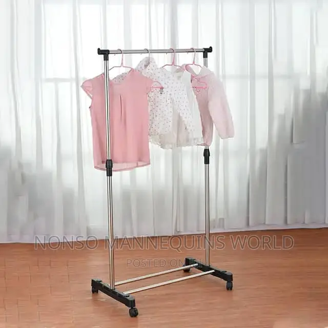 Multifunctional Single Pole Retail Clothes Racks on Wheel