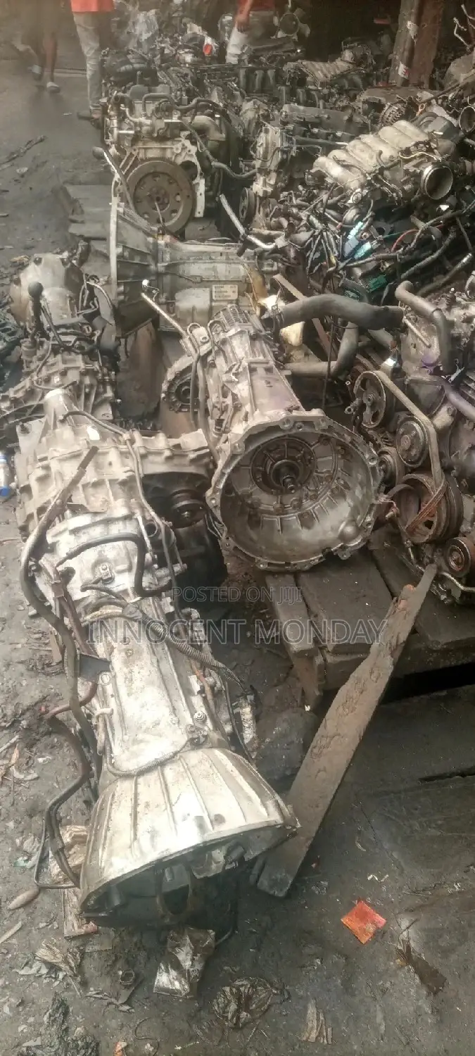 Nissan Pathfinder 2001-2003 Transmission.