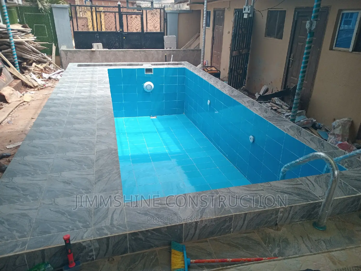 Swimming Pool With Bar