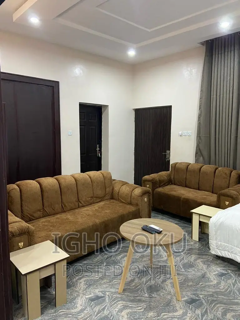 Studio Apartment Available for Short Stay