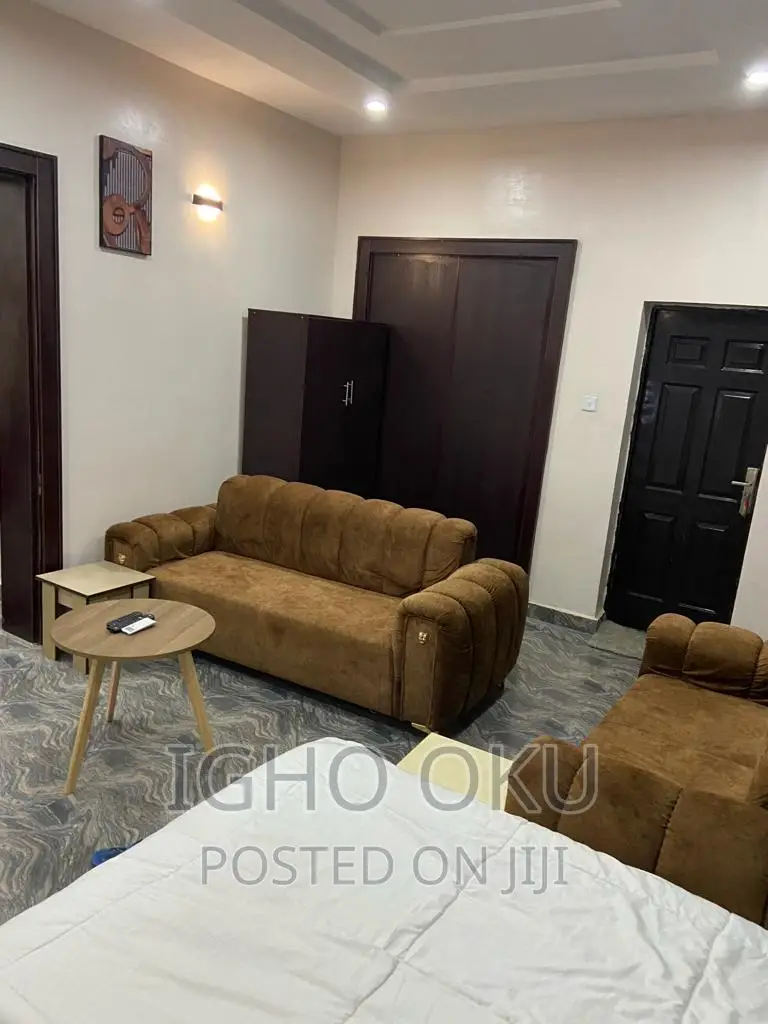 Studio Apartment Available for Short Stay