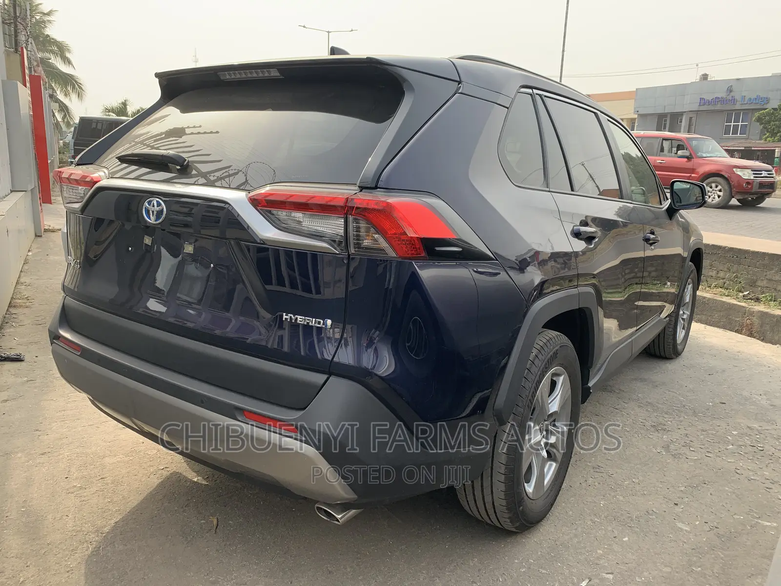 Toyota RAV4 XLE Premium 2022 Matt Black