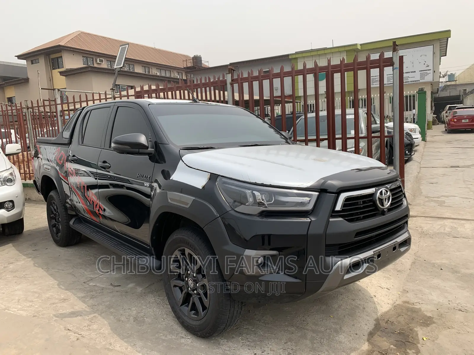 New Toyota Hilux 2023 Black