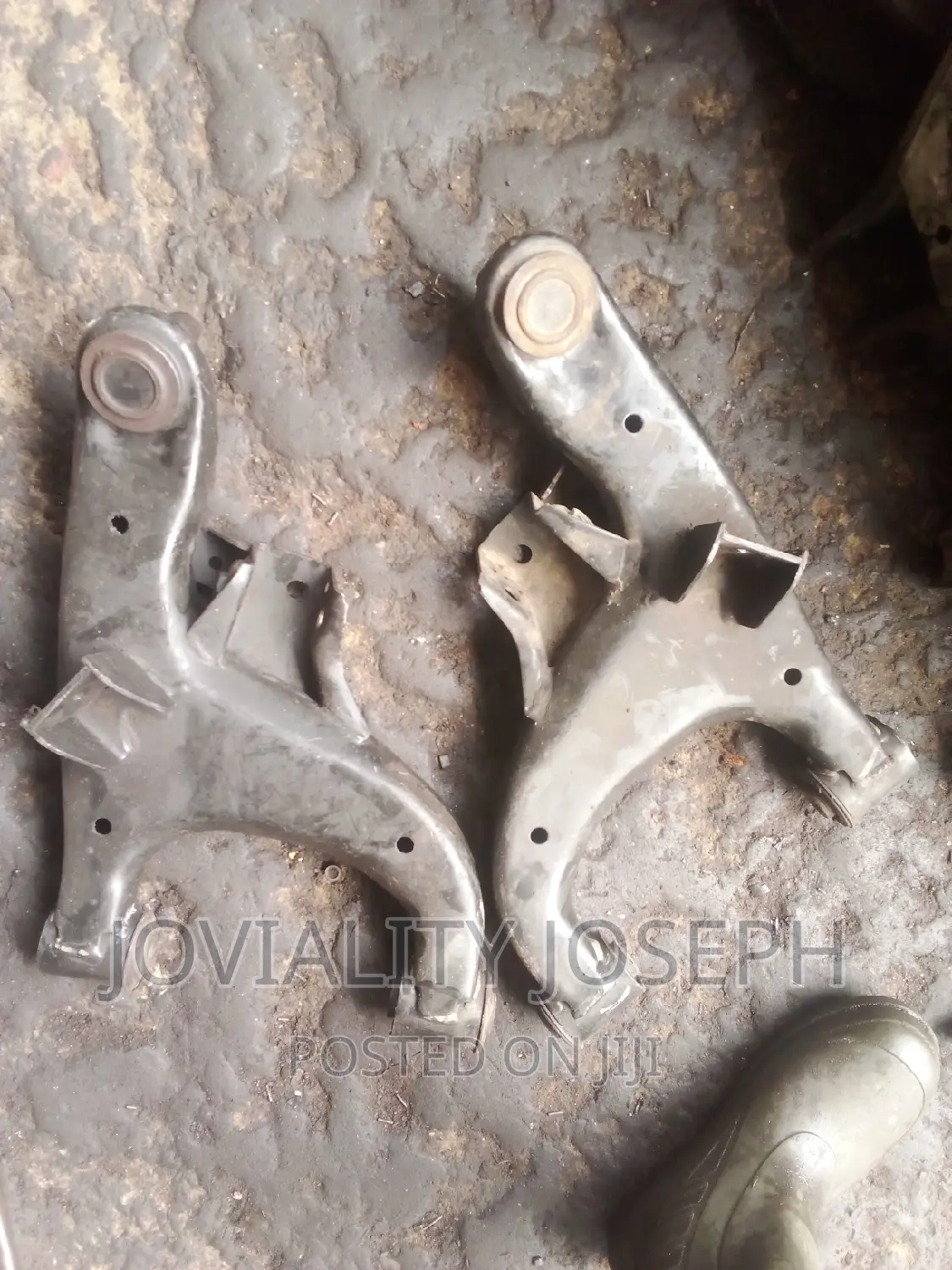 Back Arms Nissan Pathfinder 05