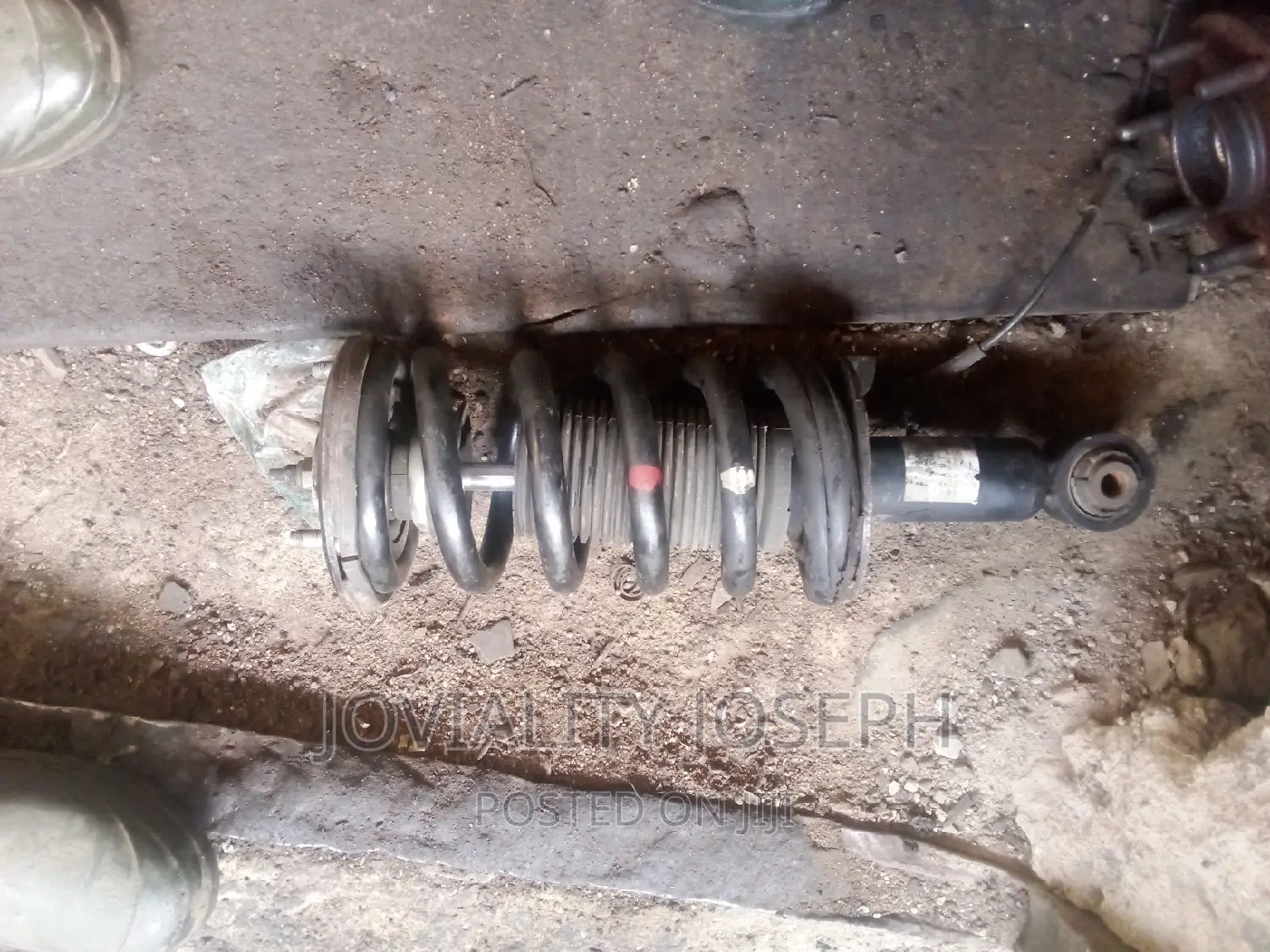 Front Shock Nissan Armada