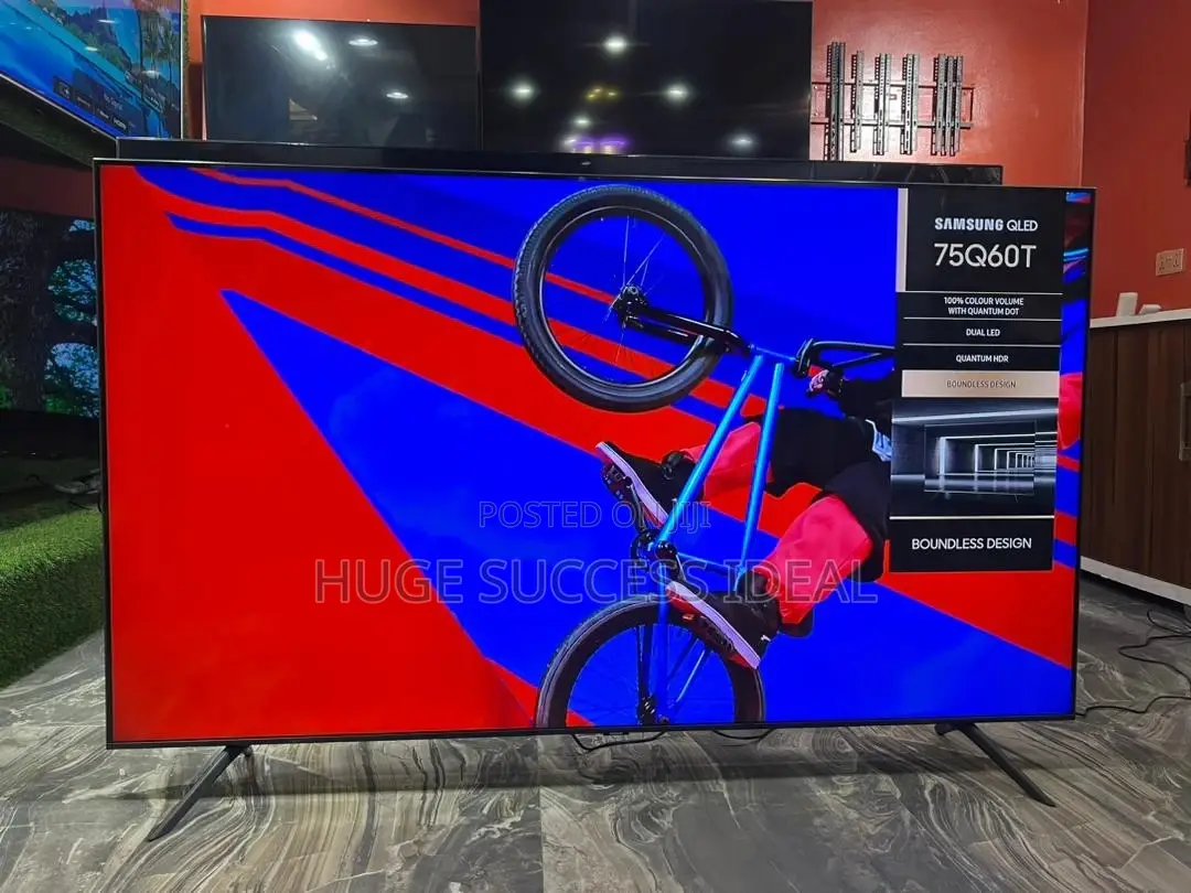 SAMSUNG 85'' Smart Ultra HD HDR QLED TV With Bixby, Alexa