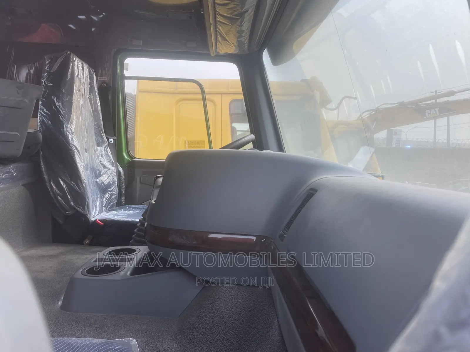 Brand New Howo 371 Tractor Head
