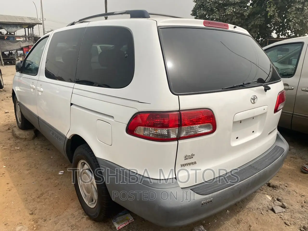 Toyota Sienna LE AWD 2005 White