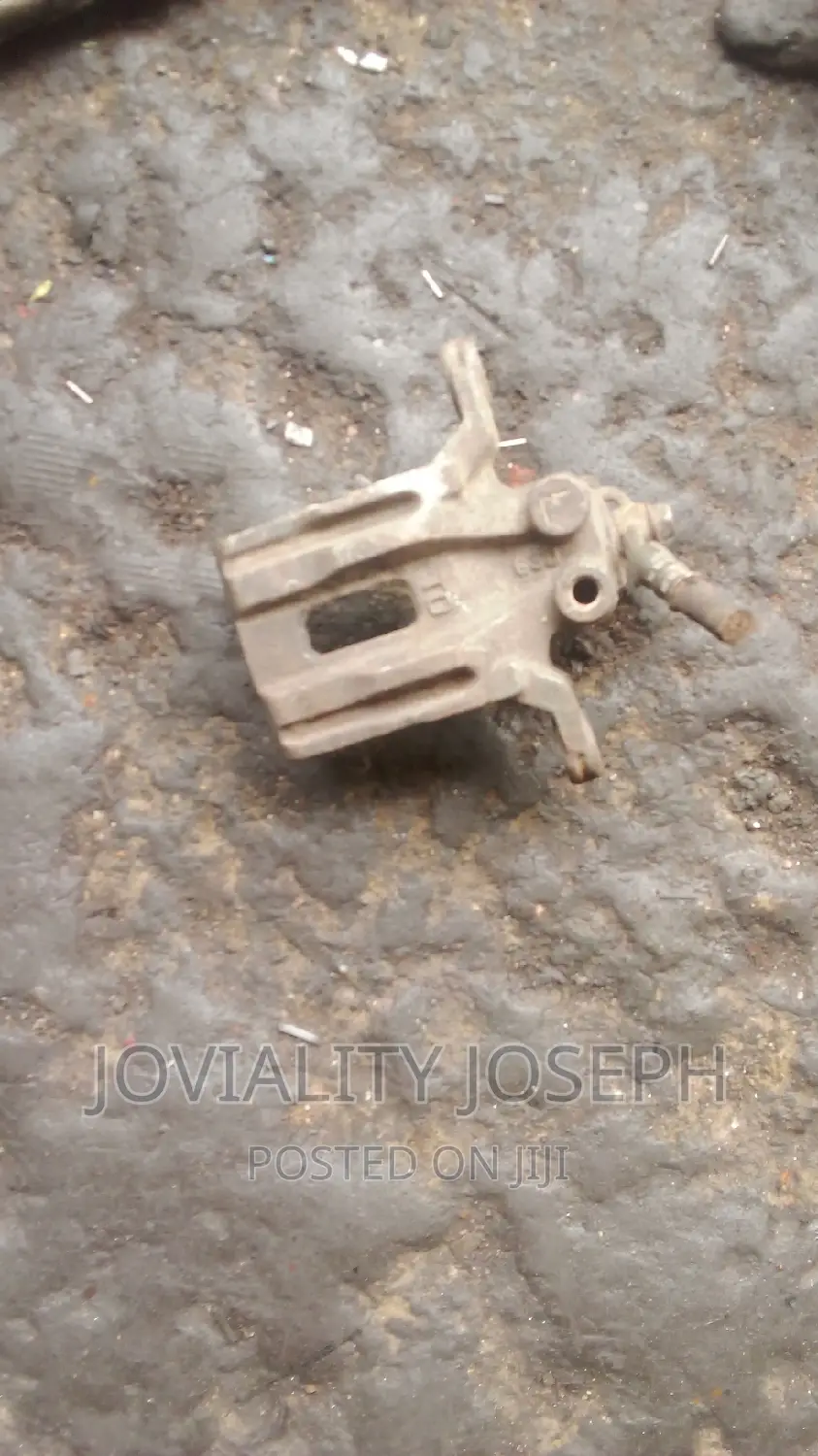 Back Caliper Nissan Pathfinder Old Model