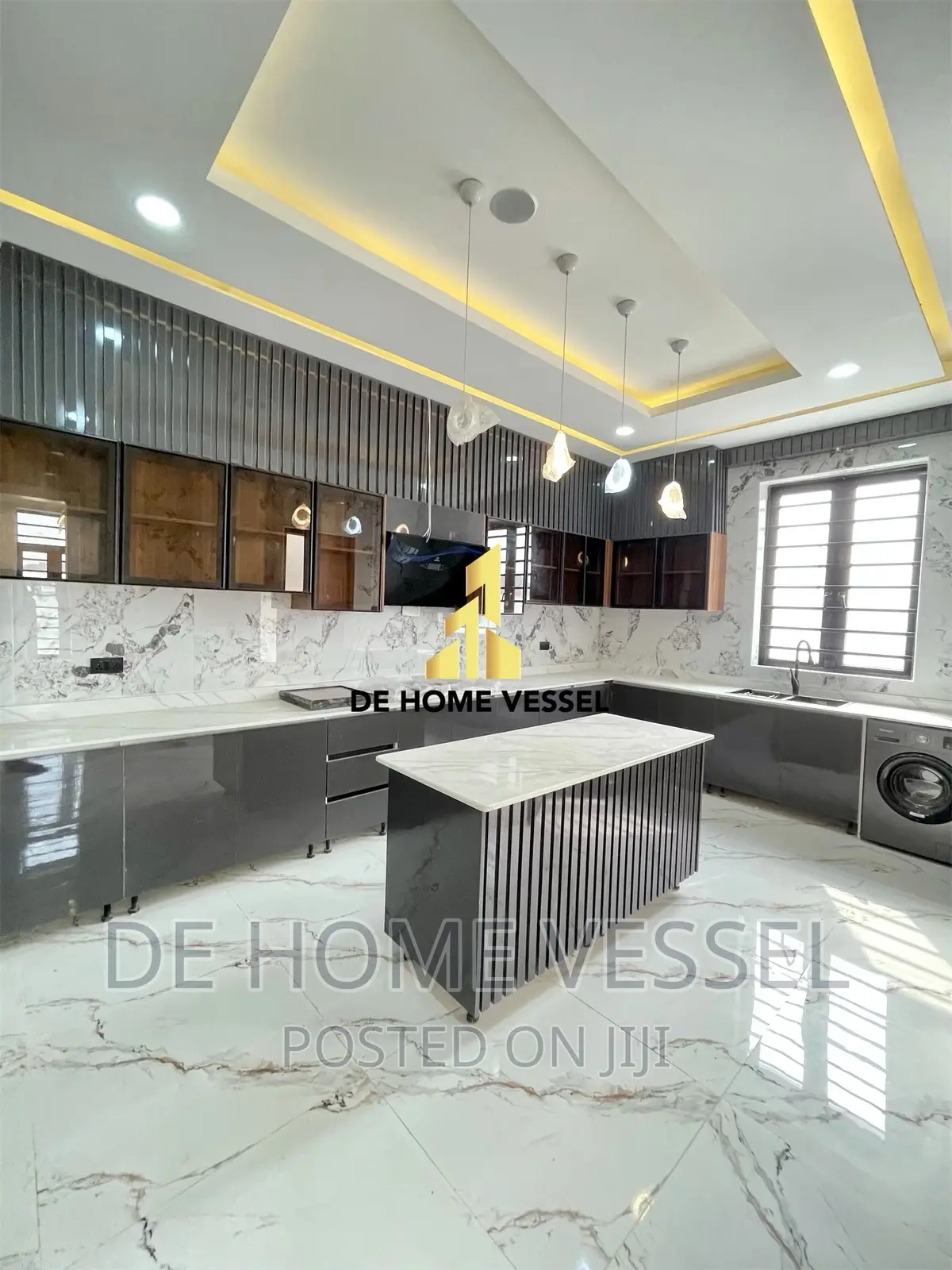 5bdrm Duplex in Lekki Phase 1 for sale