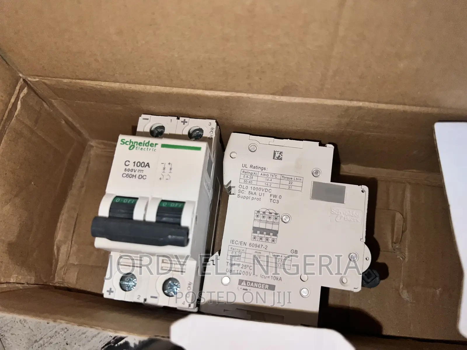 100A DC Schneider Breaker
