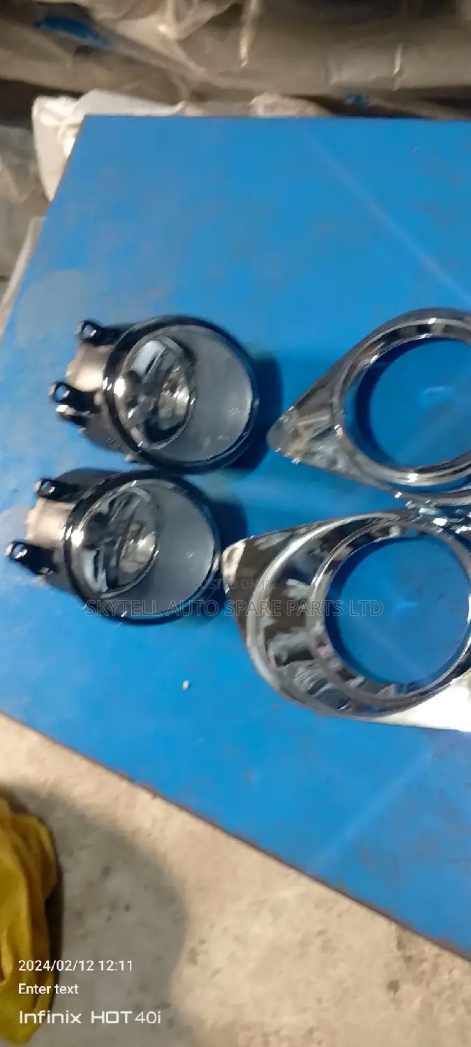 Fog Lamp And Chrome For Toyota Venza 2010