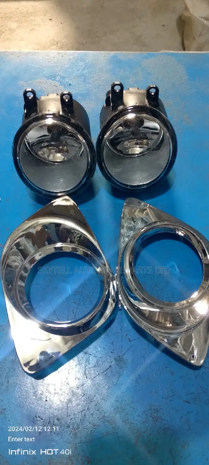 Fog Lamp And Chrome For Toyota Venza 2010
