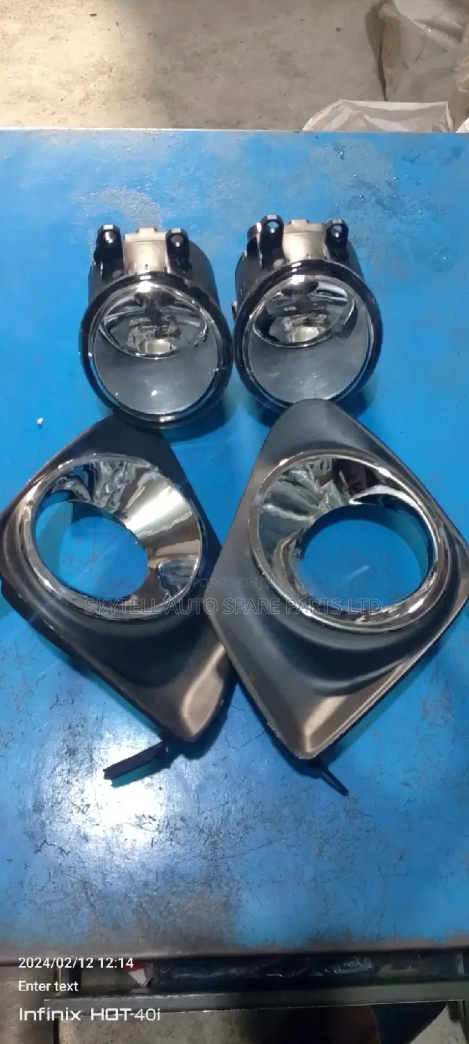 Fog Lamp and Chrome for Toyota Corolla 2012