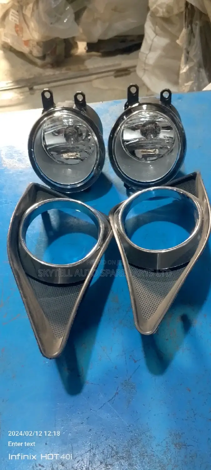 Fog Lamp and Chrome for Toyota Corolla 2008
