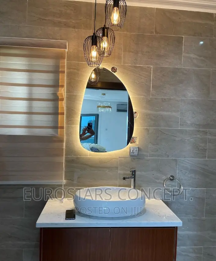 Shapeless Mirror With 3 Colours LED Lights