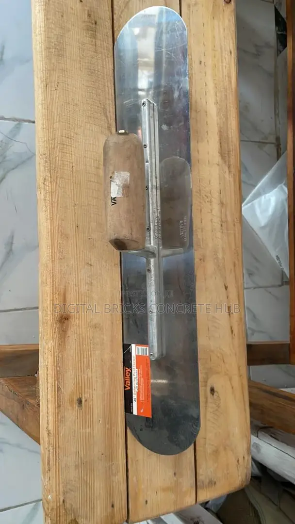 24” Concrete Trowel With Brown Handle for Stamp Concrete Finish