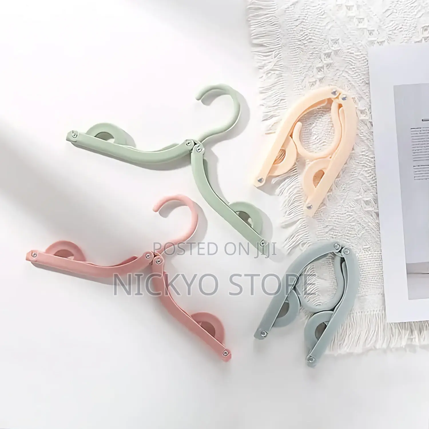Travel Hangers, 12pcs Folding Plastic Clothes Hanger