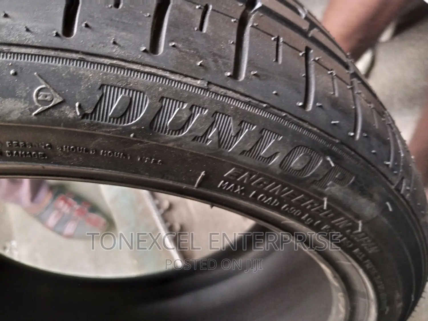 Dunlop 235/40/18 Japan 18months Warranty