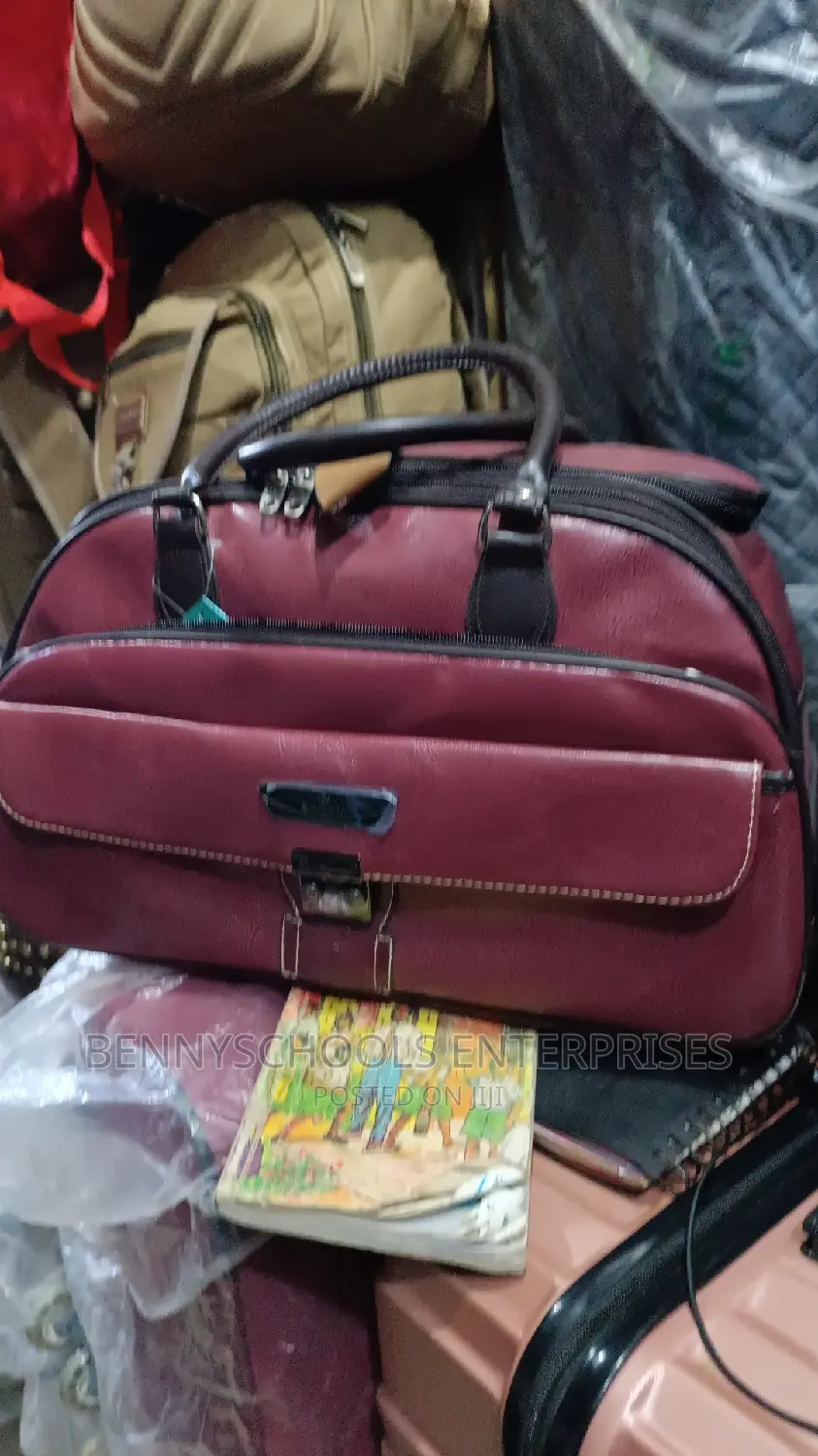 Small Sensamite Classic Travel Dufflebag With Trolley Wheels