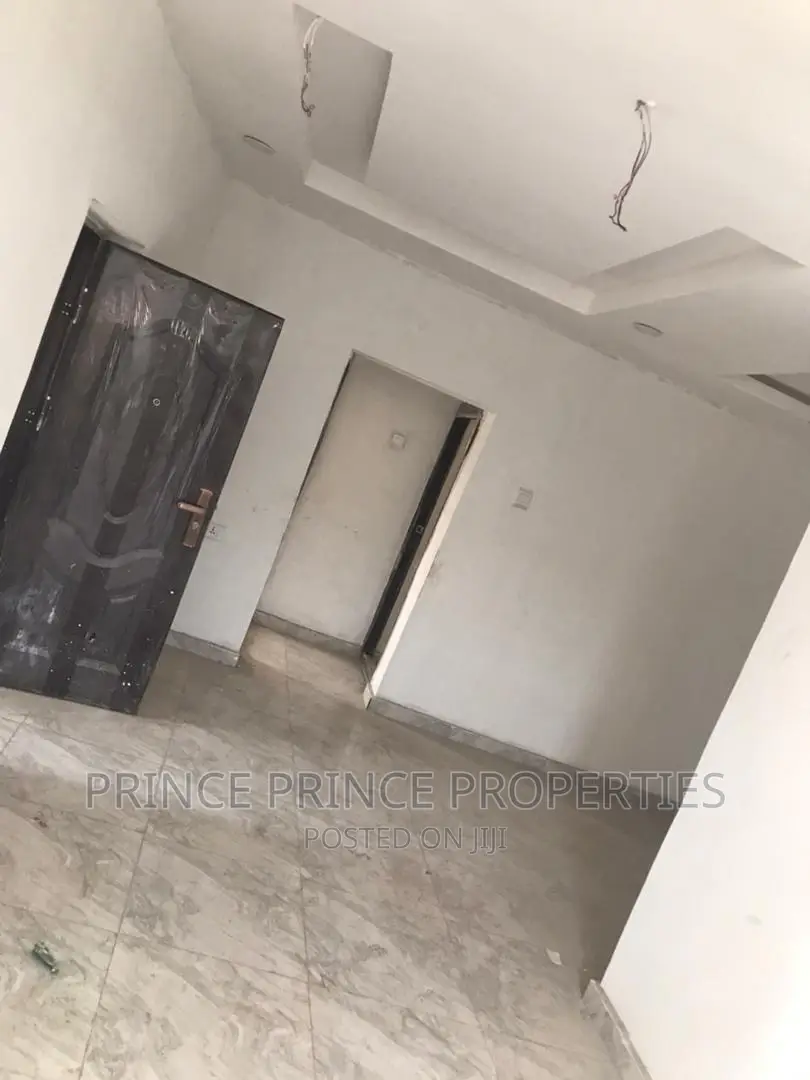 Furnished 2bdrm Block of Flats in Surulere for rent