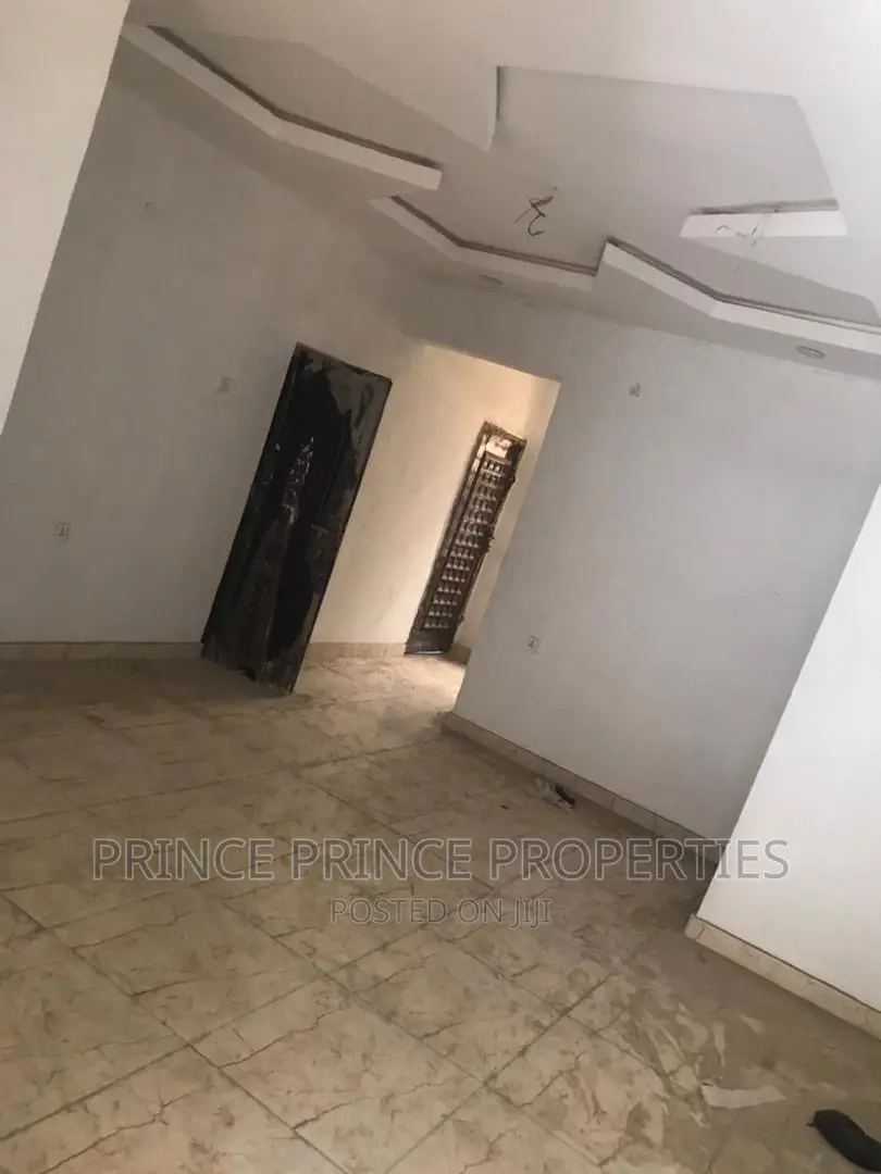 Furnished 2bdrm Block of Flats in Surulere for rent
