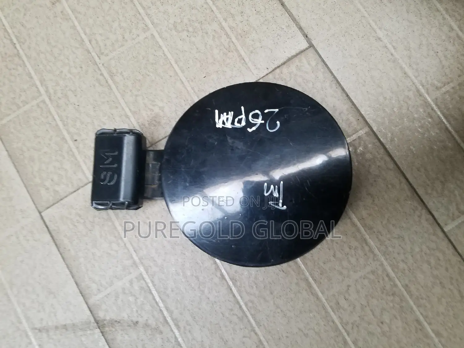 Hyundai Santafe Fuel Tank Cover