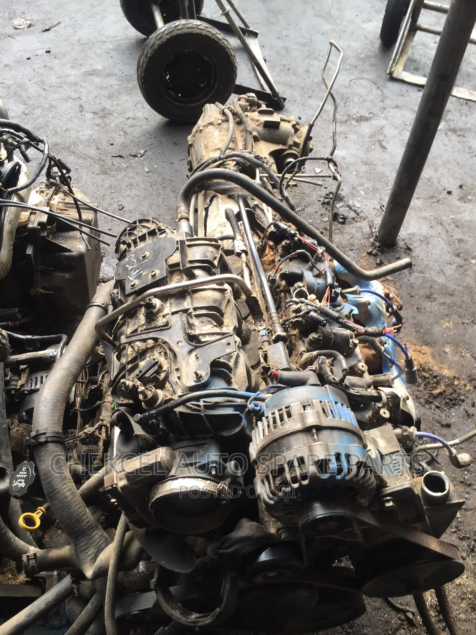 Cadillac Escalade 16 Pin