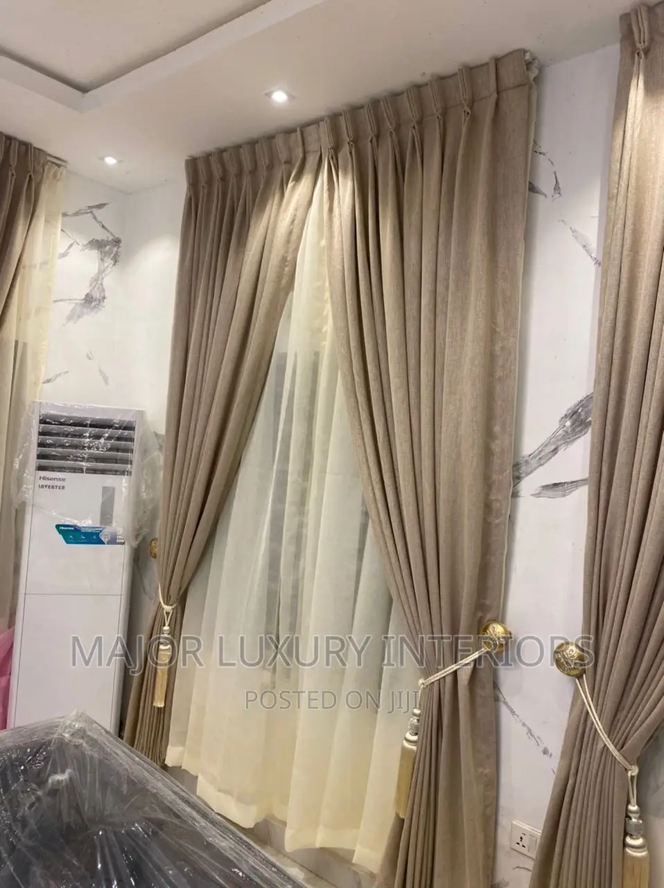 Turkey Pain Curtain With Authomated Pleated Design