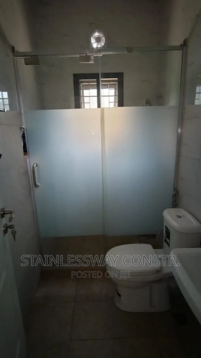 Shower Glass Cubicle Grid