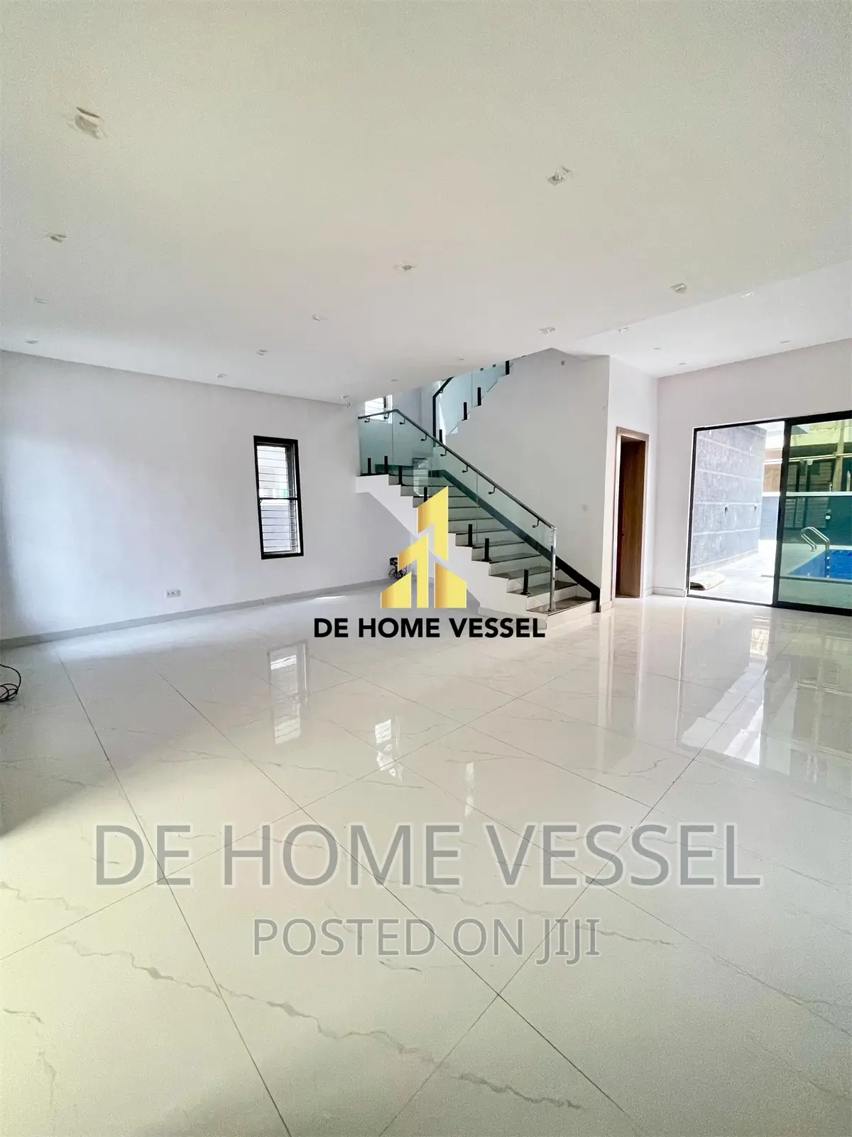 5bdrm Duplex in Ikate for sale