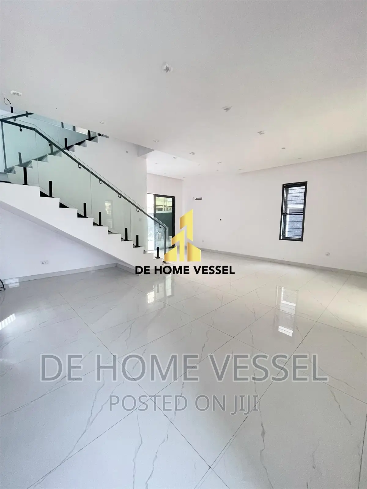5bdrm Duplex in Ikate for sale