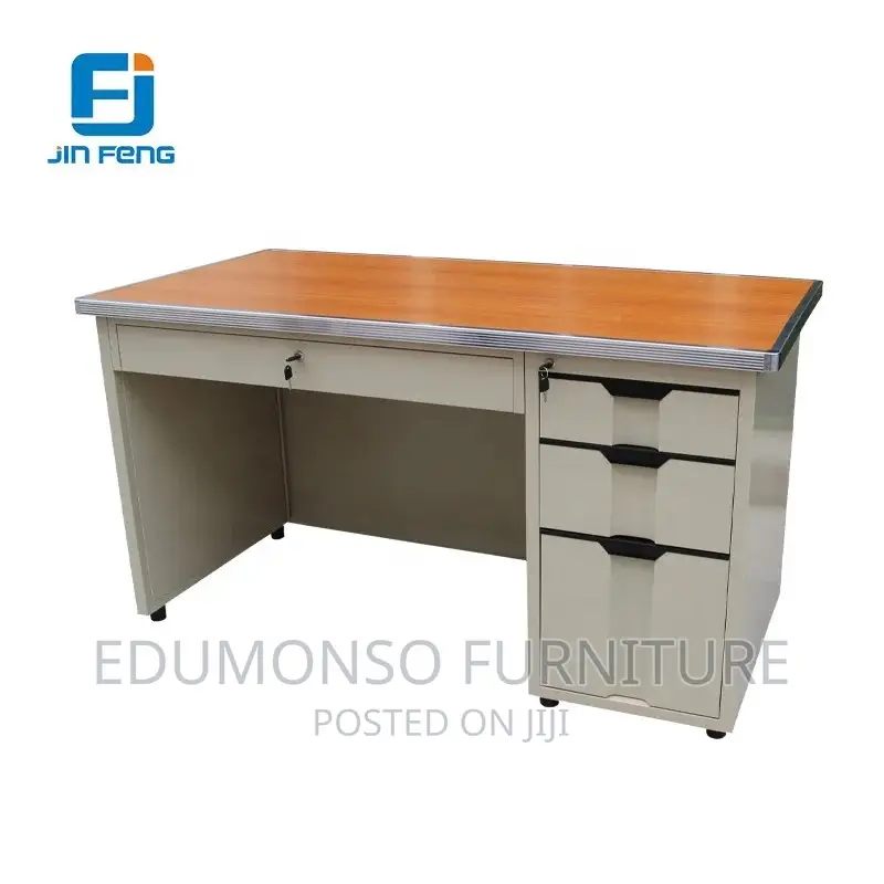 Metal 4 Feet Office Table