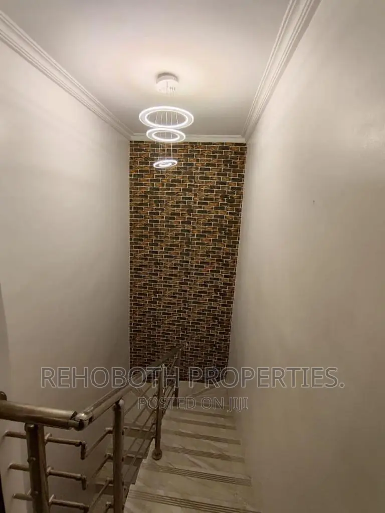 5bdrm Duplex in Oluyole Estate, Ibadan for sale