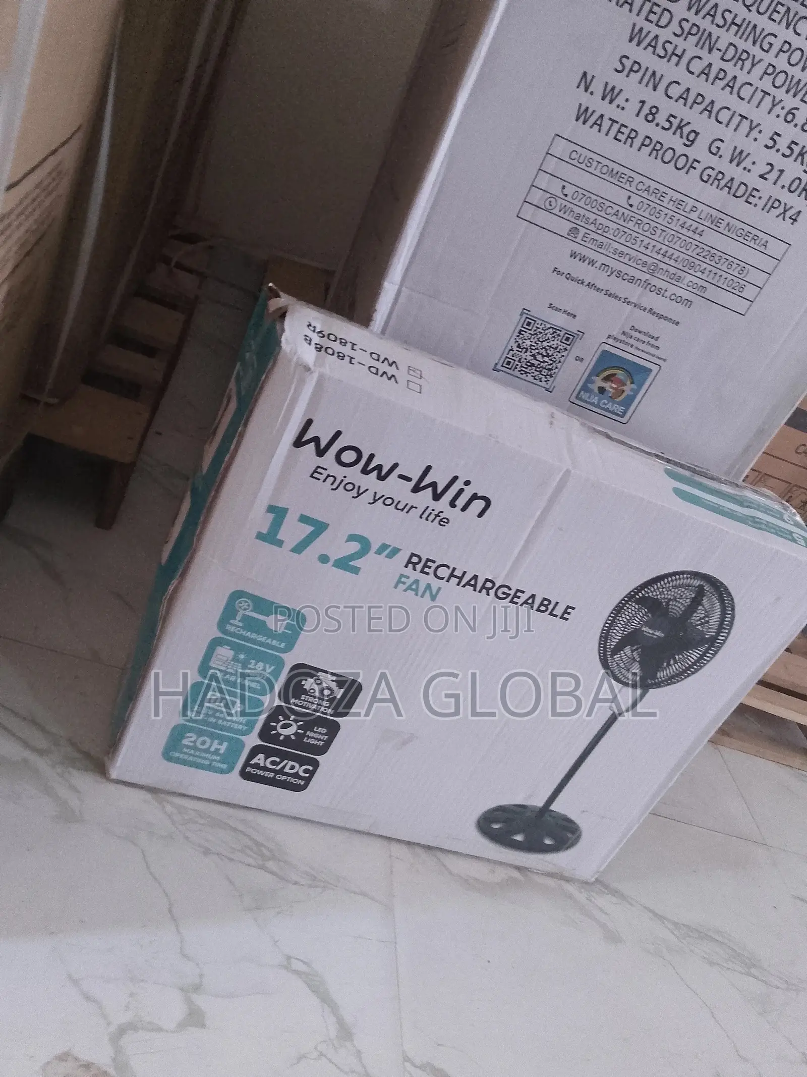 Durable 17.2" Wow-Win Rechargeable Standing Fan