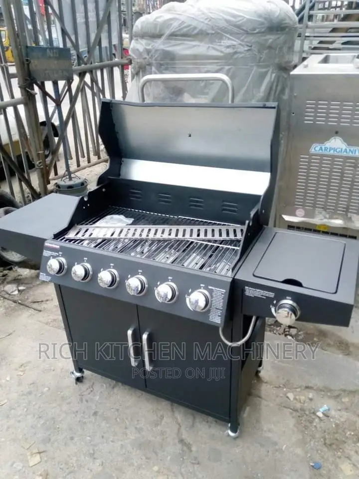 6 Burner Gas Berbecue With Cabinet