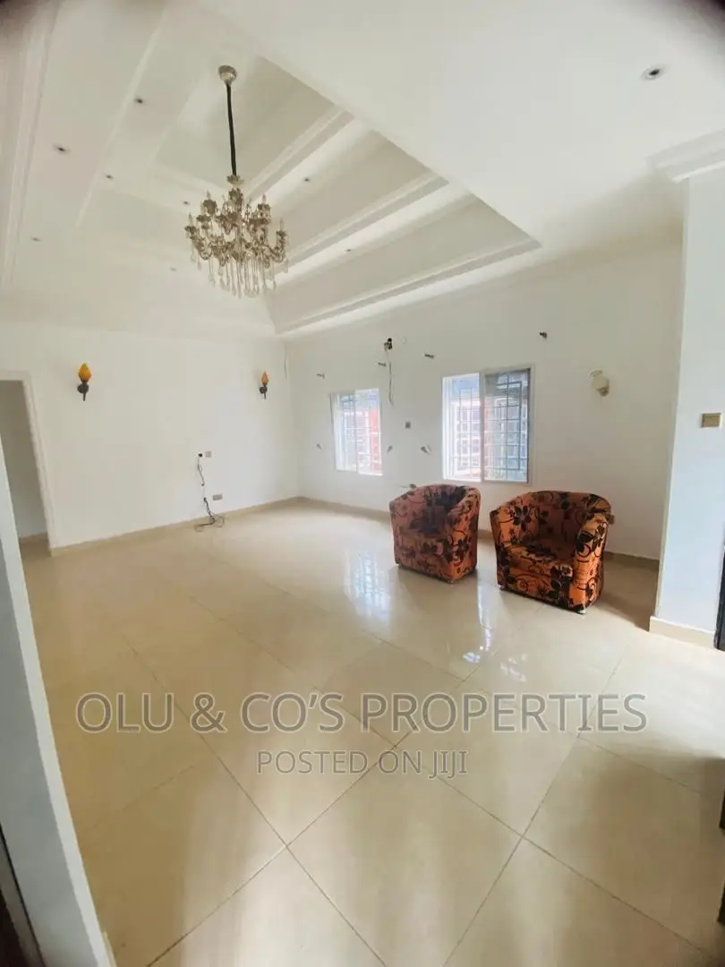 3bdrm Bungalow in Behind Citec, Mbora for rent