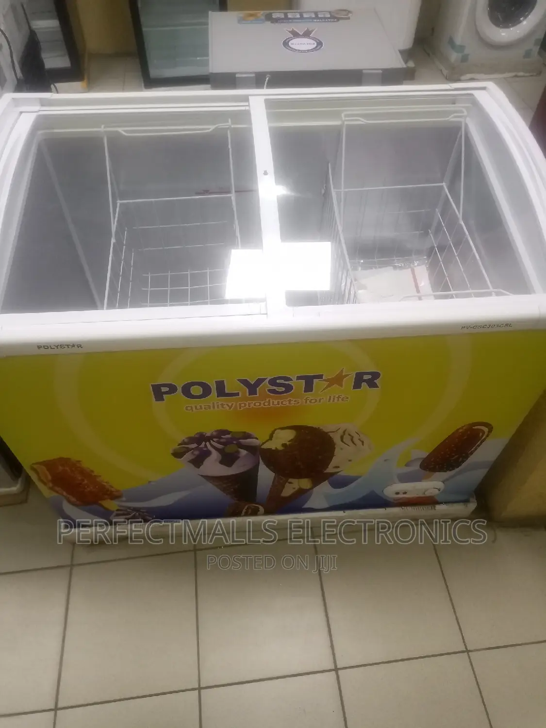 226L Showcase Freezer Pv-Scs303