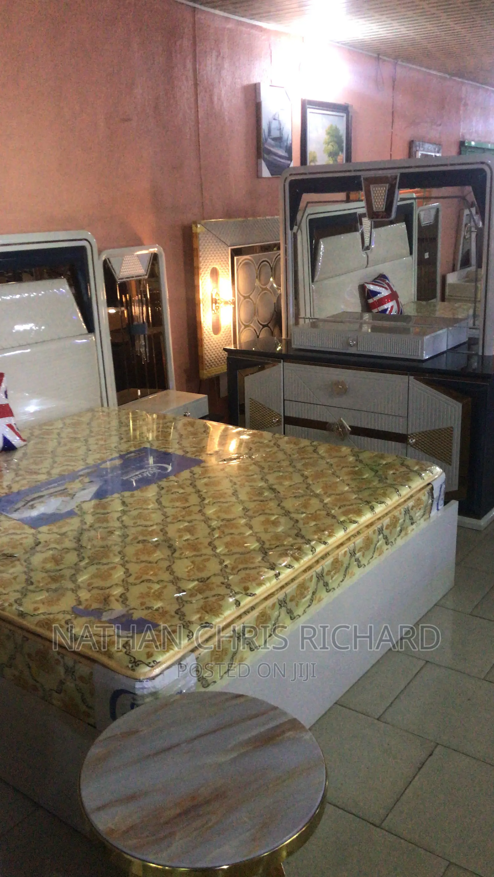 High Quality Royal Turkish Bed