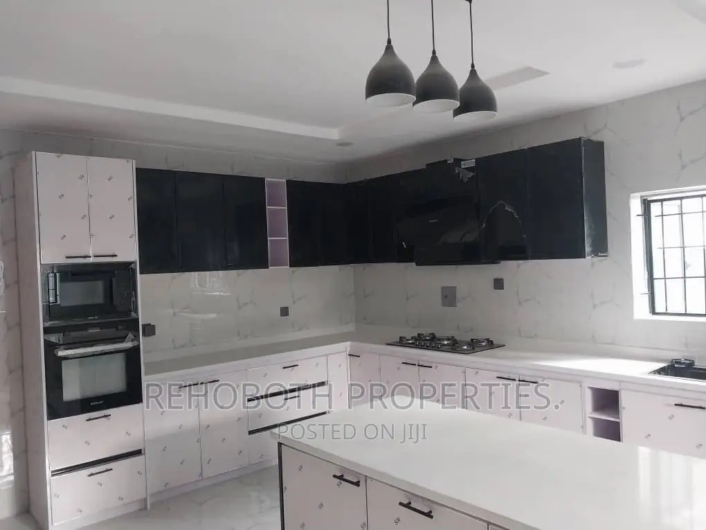 5bdrm Duplex in Oluyole Estate, Ibadan for sale