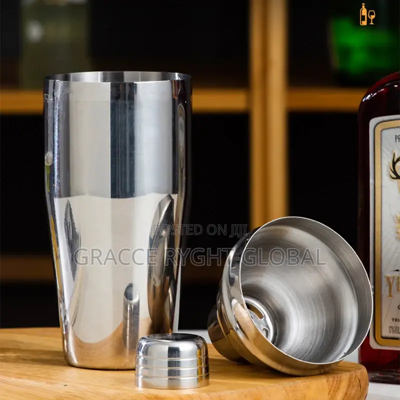 750ml Cocktail Shaker Flask