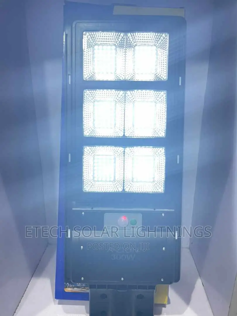 300 Wats Divided L E D All In One Solar Street Light