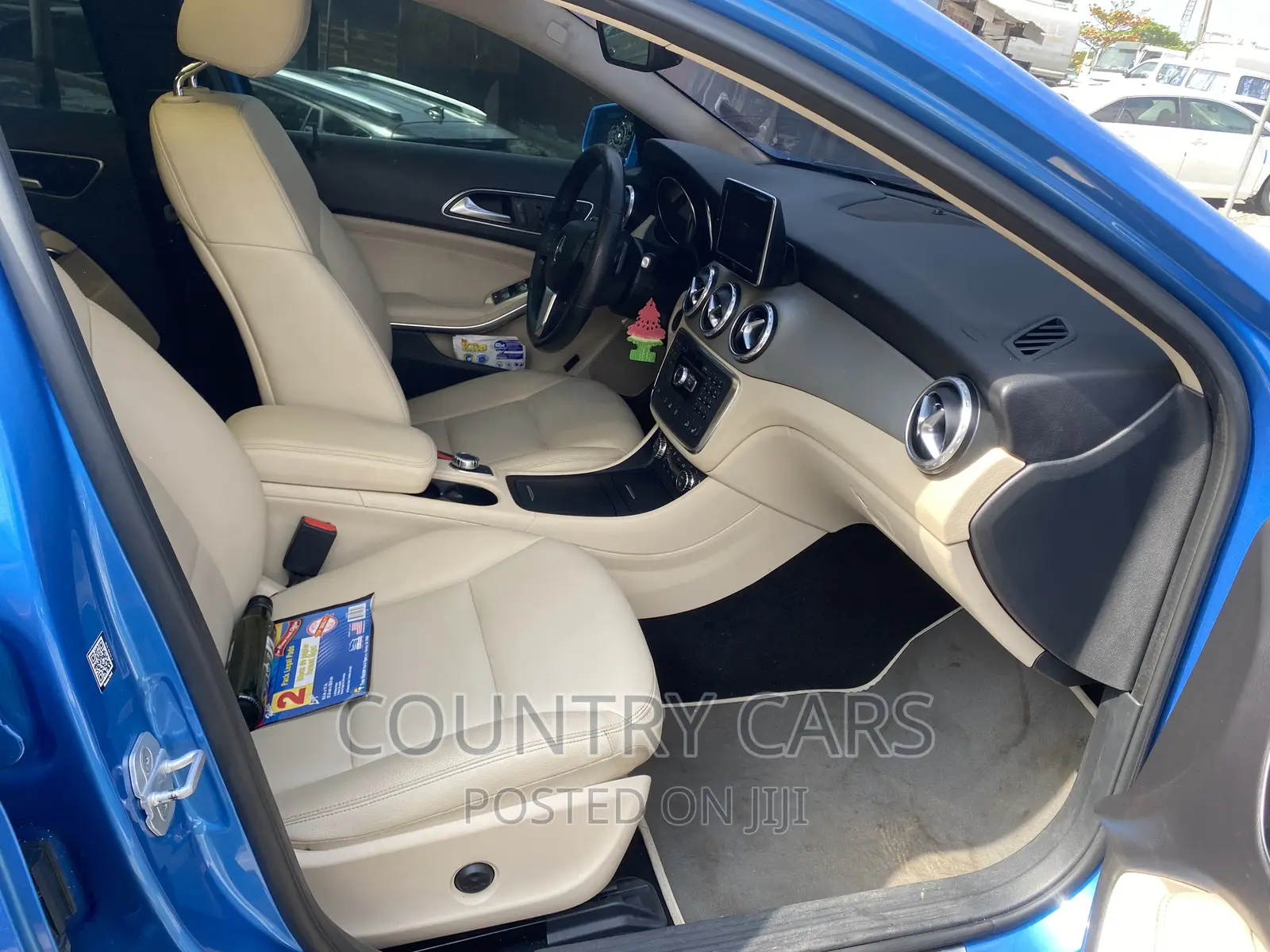 Mercedes-Benz GLA 250 2016 Blue