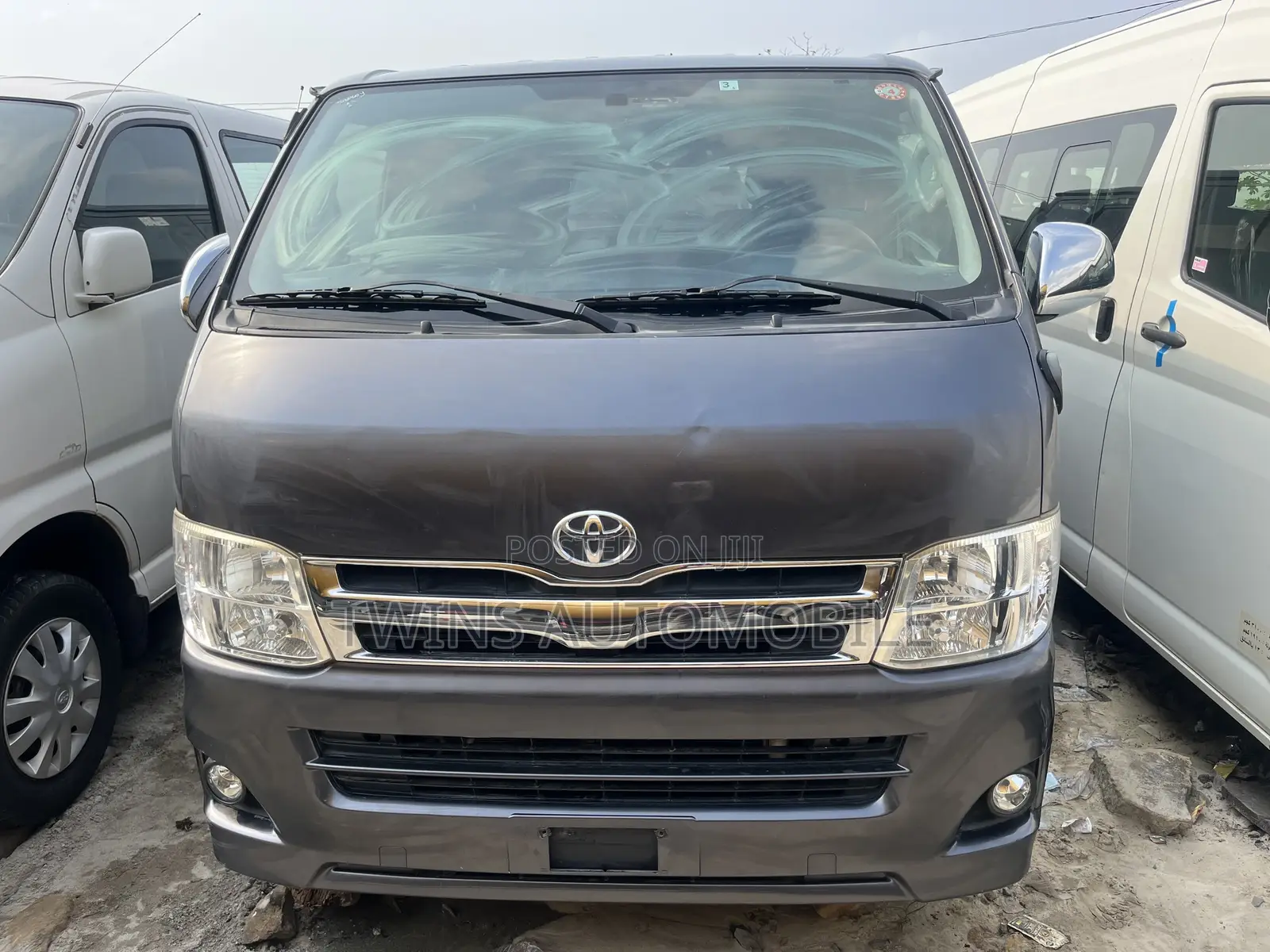 Toyota HiAce 2013 Grey